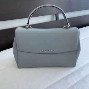 Michael Kors Medium Ava crossbody bag